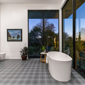 ADM Bathroom Oval Freestanding Bathtub, Glossy White, 61" - SW-108 (61 x 32)