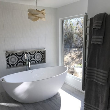 ADM Bathroom Oval Freestanding Bathtub, Glossy White, 70.9" - SW-131L (71 x 35)