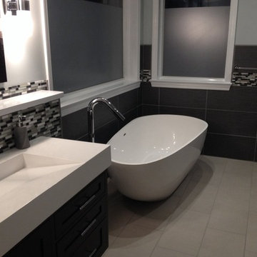 ADM Bathroom Oval Freestanding Bathtub, White, 66.9" - SW-105S (67 x 34)