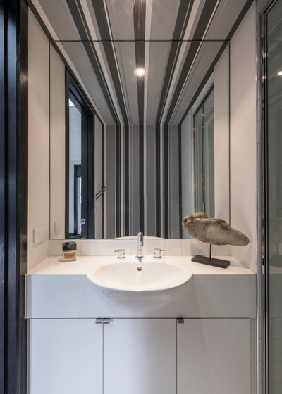 Contemporary Bathroom Albert park - Studio