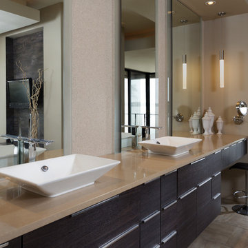 Alexander Modern Homes Project AMH-A : Modern Master Bathroom With Vessel Sinks