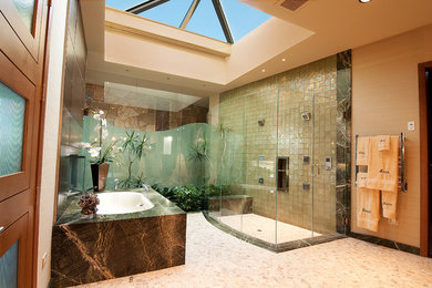 ラスベガスにあるエクレクティックスタイルのおしゃれな浴室の写真