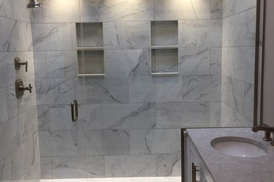 Bathroom - transitional bathroom idea in St Louis