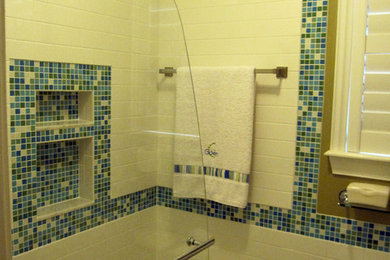 Example of a trendy bathroom design in Jacksonville