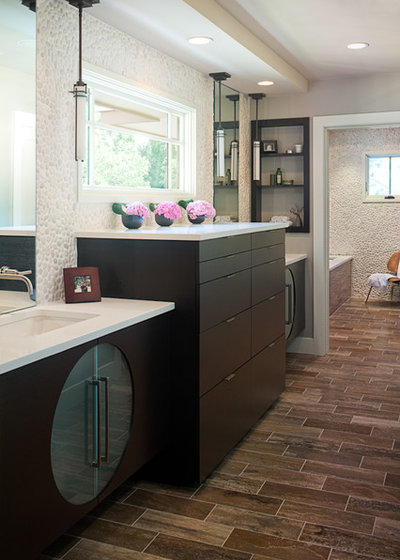 Contemporary Bathroom by Andrew Pogue Photography
