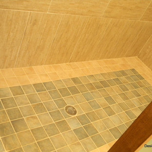 Inspiration for a bathroom remodel in Orlando