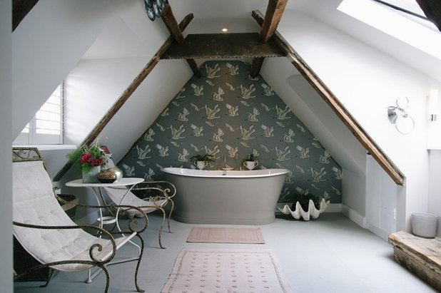 Shabby-chic Style Bathroom by Aston Matthews