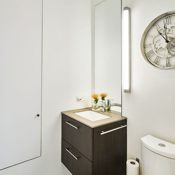 Avant-Garde Modern: Bathroom