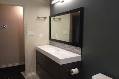 Example of a trendy bathroom design in Austin