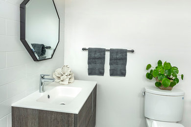 Example of a transitional bathroom design in Orange County