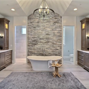 Barrel Vaulted Master Bathroom : The Cadence : 2018 Parade of Homes