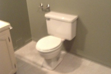 Example of a classic bathroom design in Grand Rapids