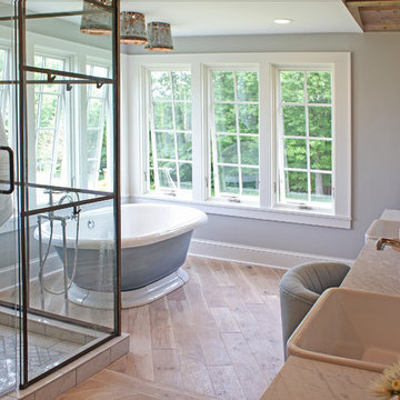 Bath Crashers - Episode "Ombre Tub" - DIY Network