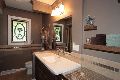 Inspiration for a timeless bathroom remodel in Milwaukee