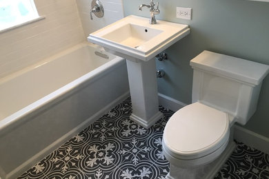 Bathroom - traditional bathroom idea in Cleveland