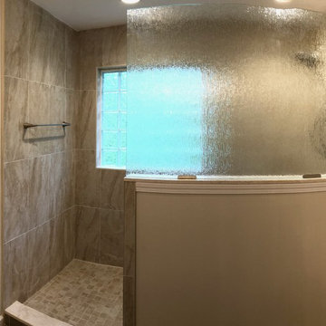 Bath Remodel Walk-in Shower with Rain Glass