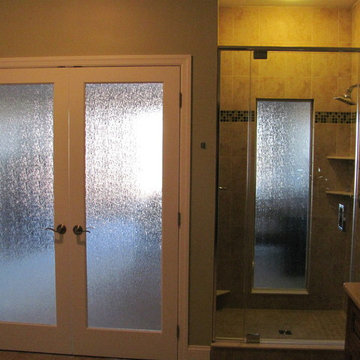 Bath with rain glass in shower