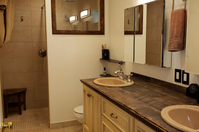 Example of a bathroom design in Phoenix