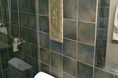 Bathroom Accent tile in Lilypad green