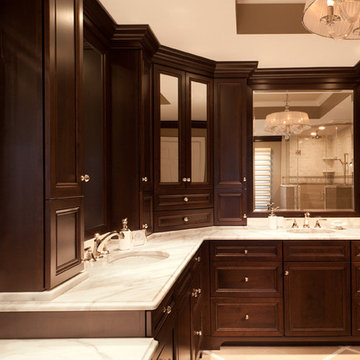 Bathroom Cabinets with Stylish Elegance