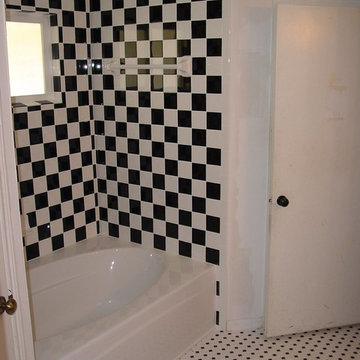 Bathroom - Checkered Black and White