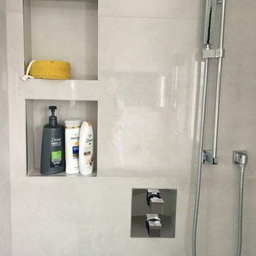Bathroom, curbless shower