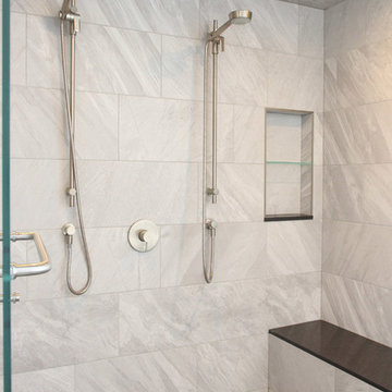 Bathroom: Deluxe Shower