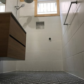 Bathroom - Encaustics in Bardon