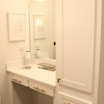 Bathroom make up vanity