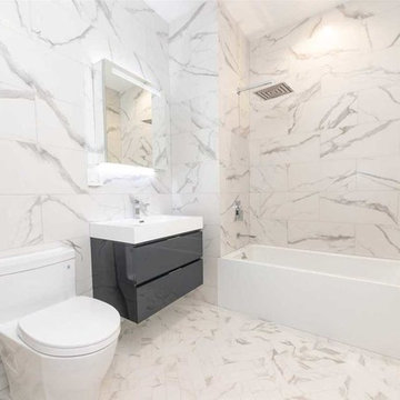 Bathroom - Marble Look / Statuario Tiles