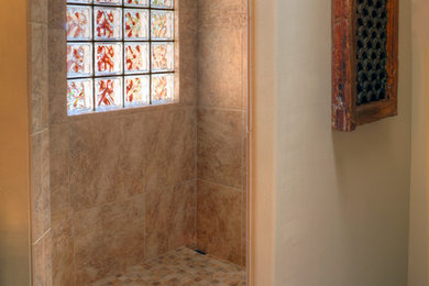 Bathroom - traditional bathroom idea in Phoenix