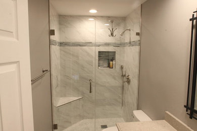Example of a bathroom design in Los Angeles