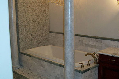 オマハにあるおしゃれな浴室の写真