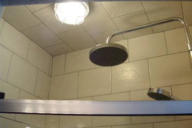 Bathroom - bathroom idea in Toronto