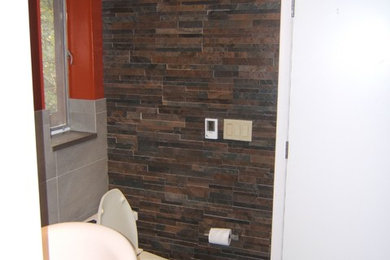 Bathroom - traditional bathroom idea in Cincinnati