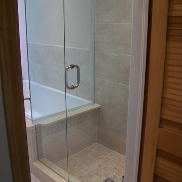 Bathroom Reno with Travertine-Look Ceramic Tile