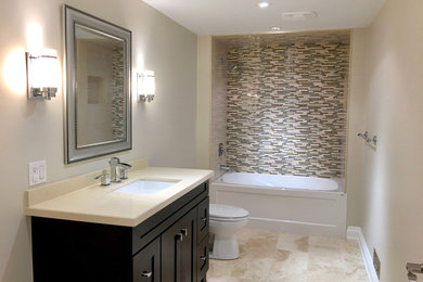 Inspiration for a mid-sized timeless bathroom remodel in Toronto