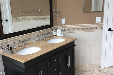 ボルチモアにあるトランジショナルスタイルのおしゃれな浴室の写真