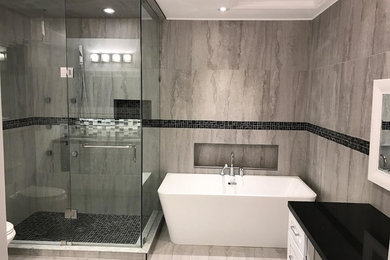 Bathroom - bathroom idea in Toronto
