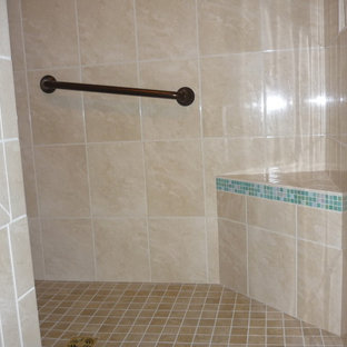 Idee per una stanza da bagno tropicale