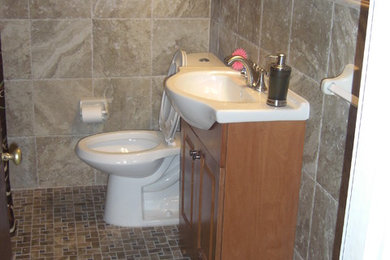 Photo of a traditional bathroom in Cincinnati.