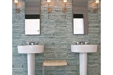 ボストンにあるコンテンポラリースタイルのおしゃれな浴室の写真