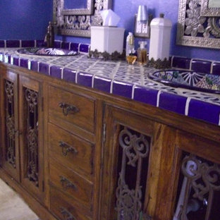 Immagine di una stanza da bagno stile americano