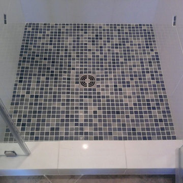 Bathroom - White Marble and Mosaic Tile
