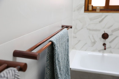 Bathroom: white, wood and copper