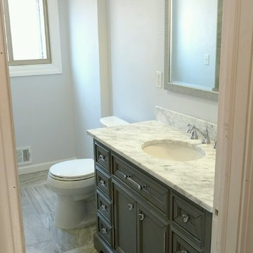 Bathroom with White Marble Vanity
