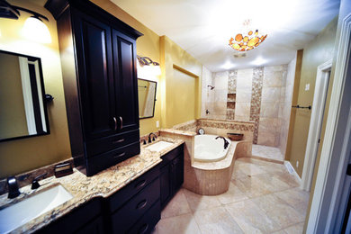 Inspiration for a modern bathroom remodel in Milwaukee
