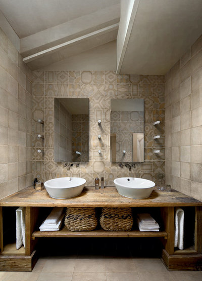 コンテンポラリー 浴室 by Ceragres