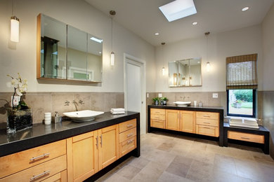 Inspiration for a contemporary bathroom remodel in Sacramento