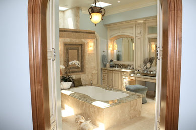 Traditional bathroom in Orange County.